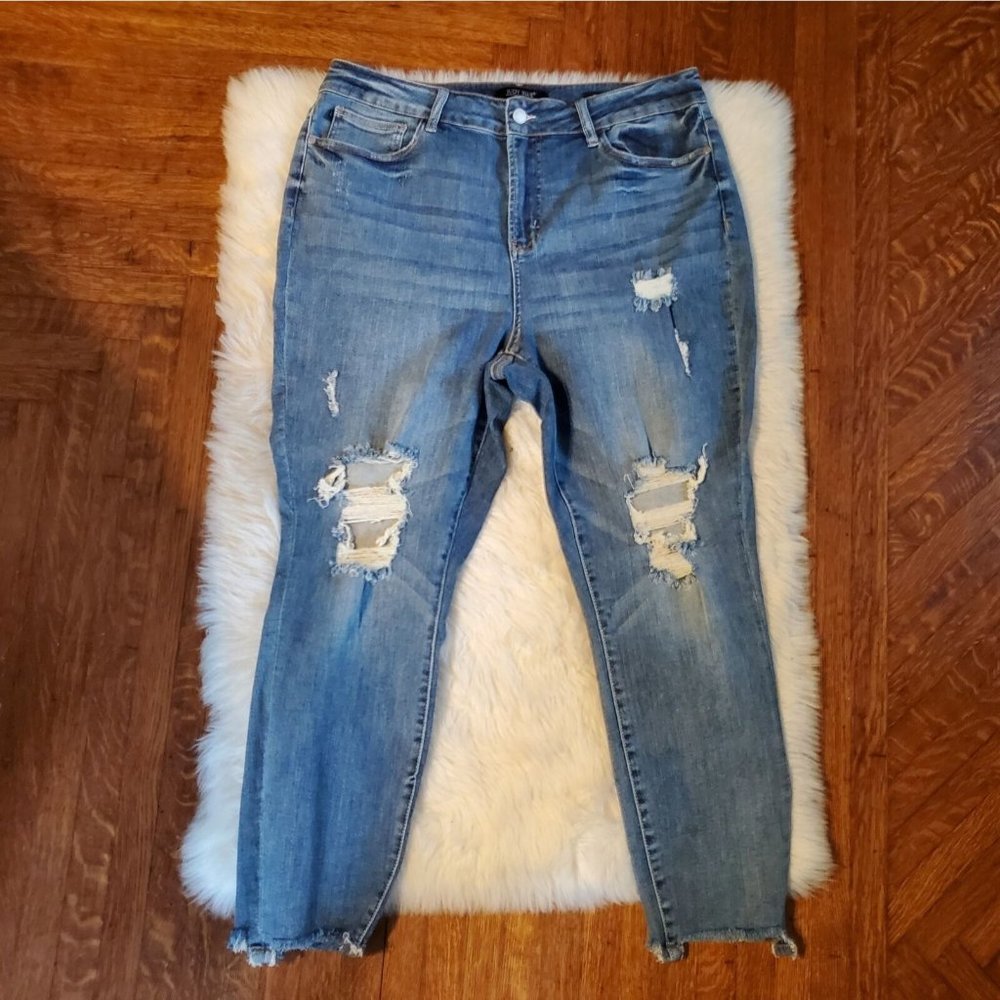 Judy Blue jeans womens 18W skinny fit distressed raw hem